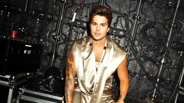 Luan Santana faz homenagem à Jade Magalhães e filha Serena